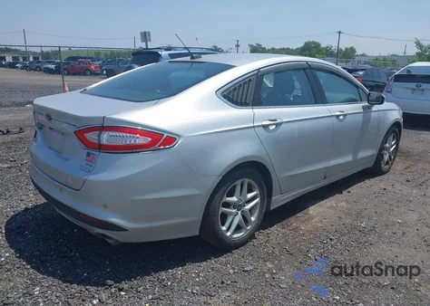 2013 Ford Fusion Se z USA, uszkodzony, nr VIN 3FA6P0HR4DR152450